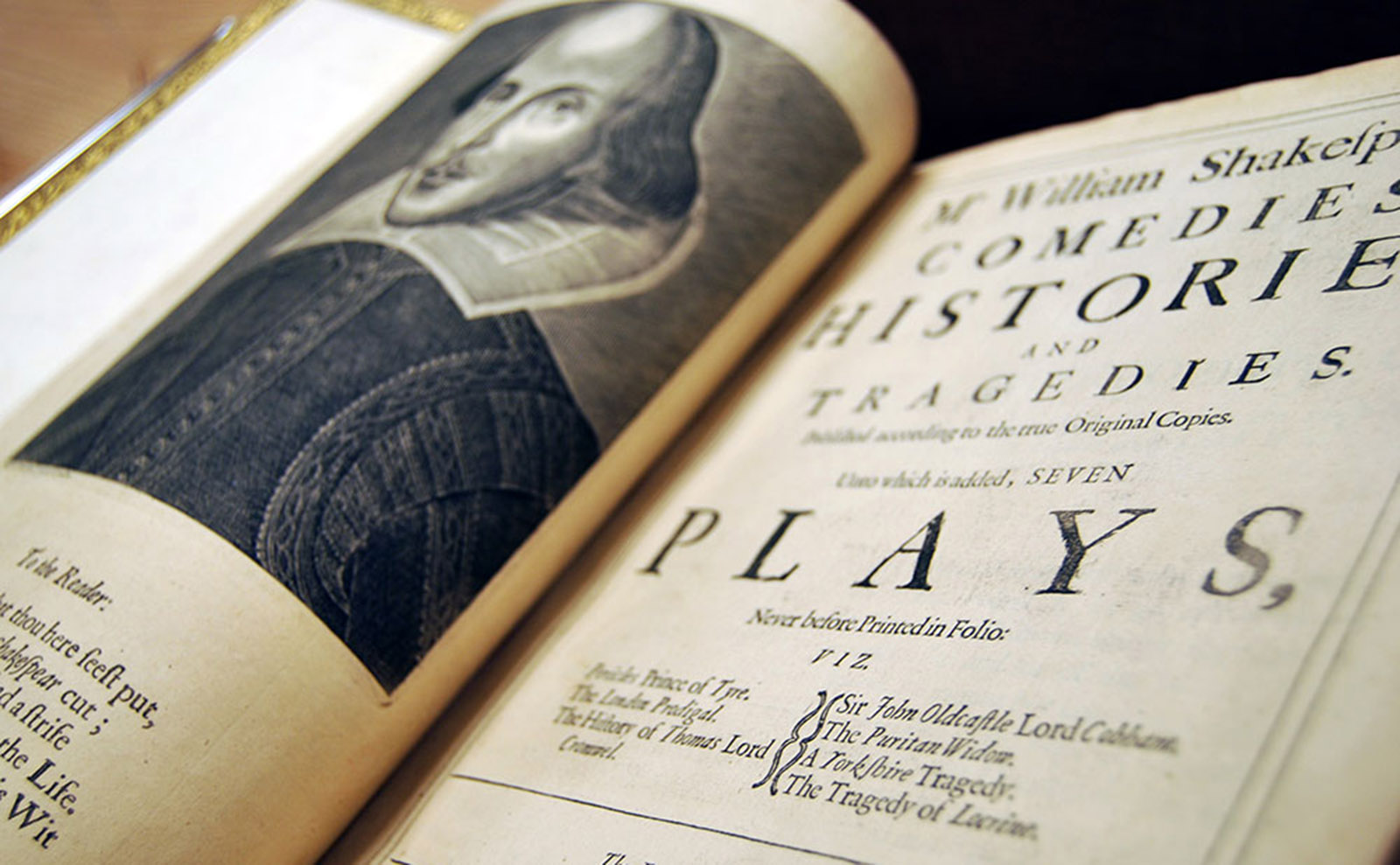 black and white image of title page of shakespeare first folio