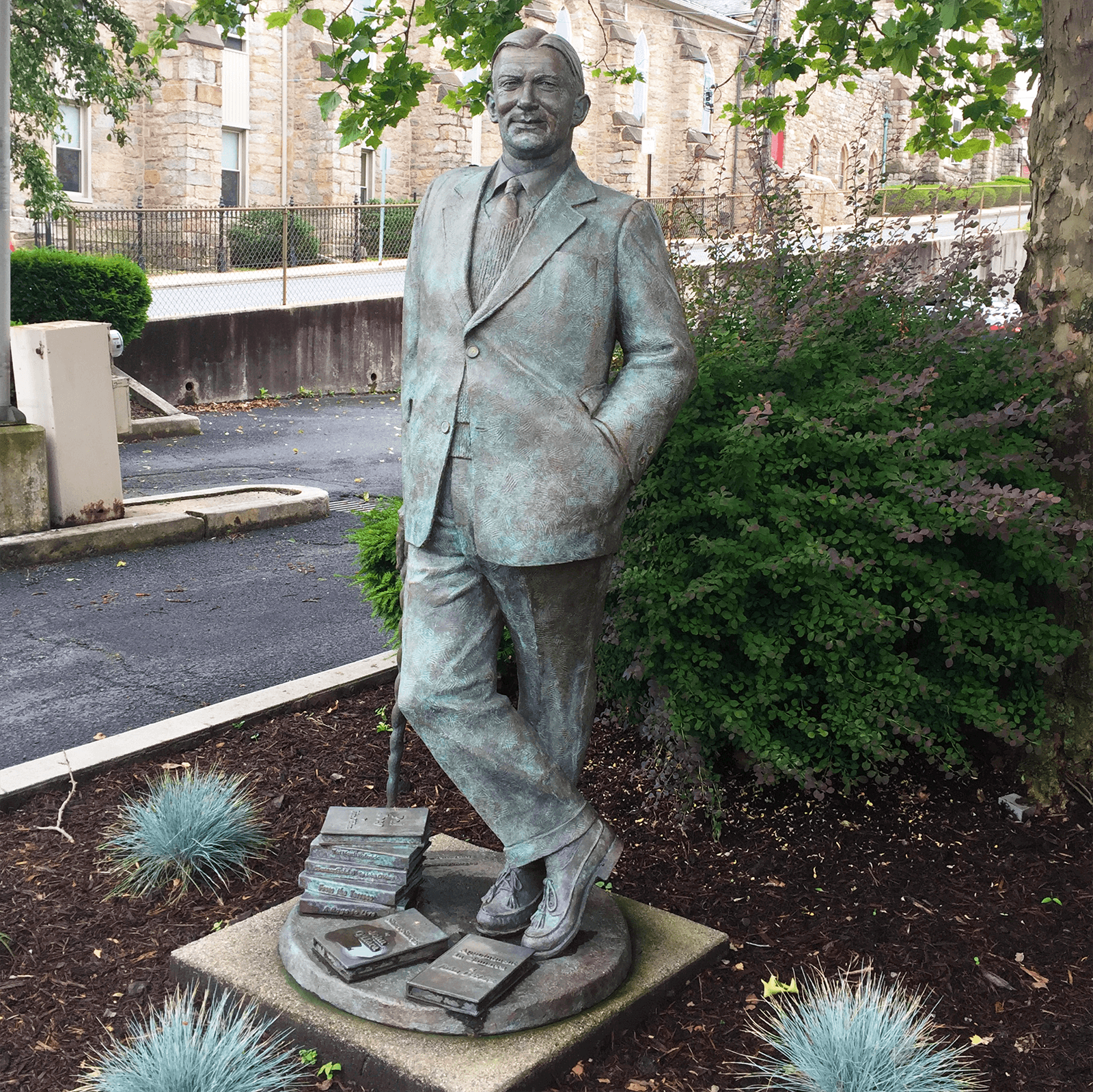  john o'hara statue in pottsville, pennsylvania