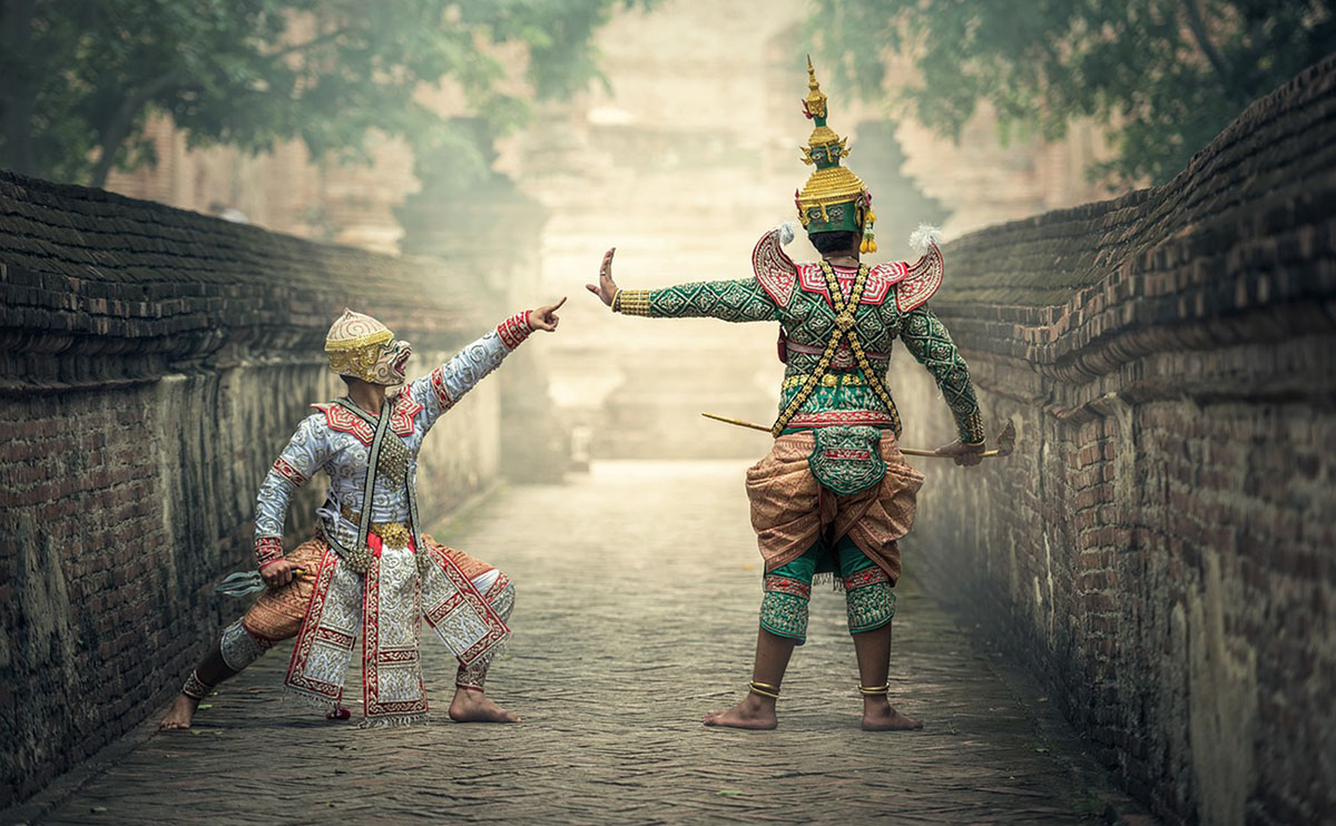 thai actors in elaborate costumes