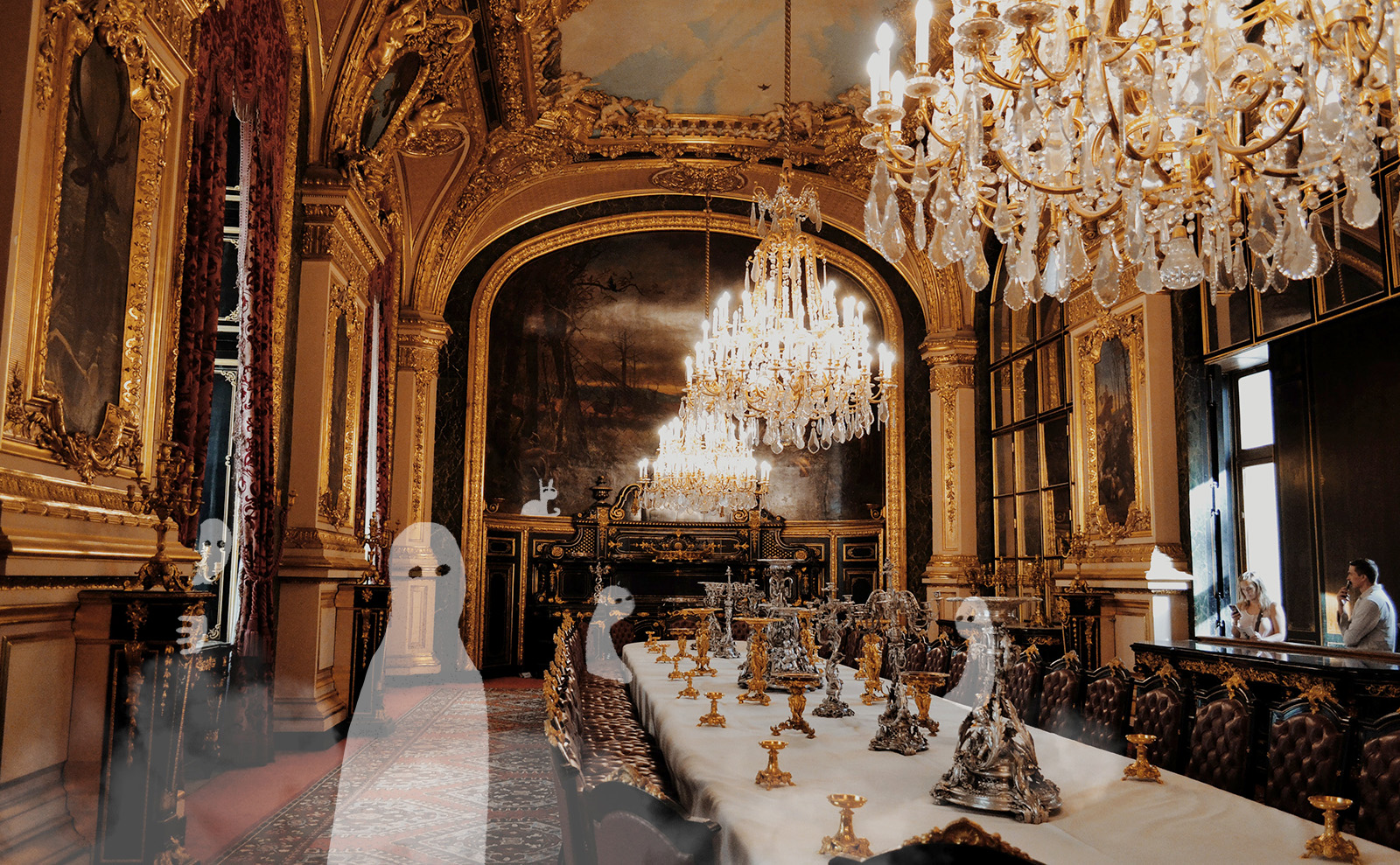 Louvre Ghost, Niche Bookshops, Creepy Castles, Upbeat Vocab & More: Endnotes 15 October