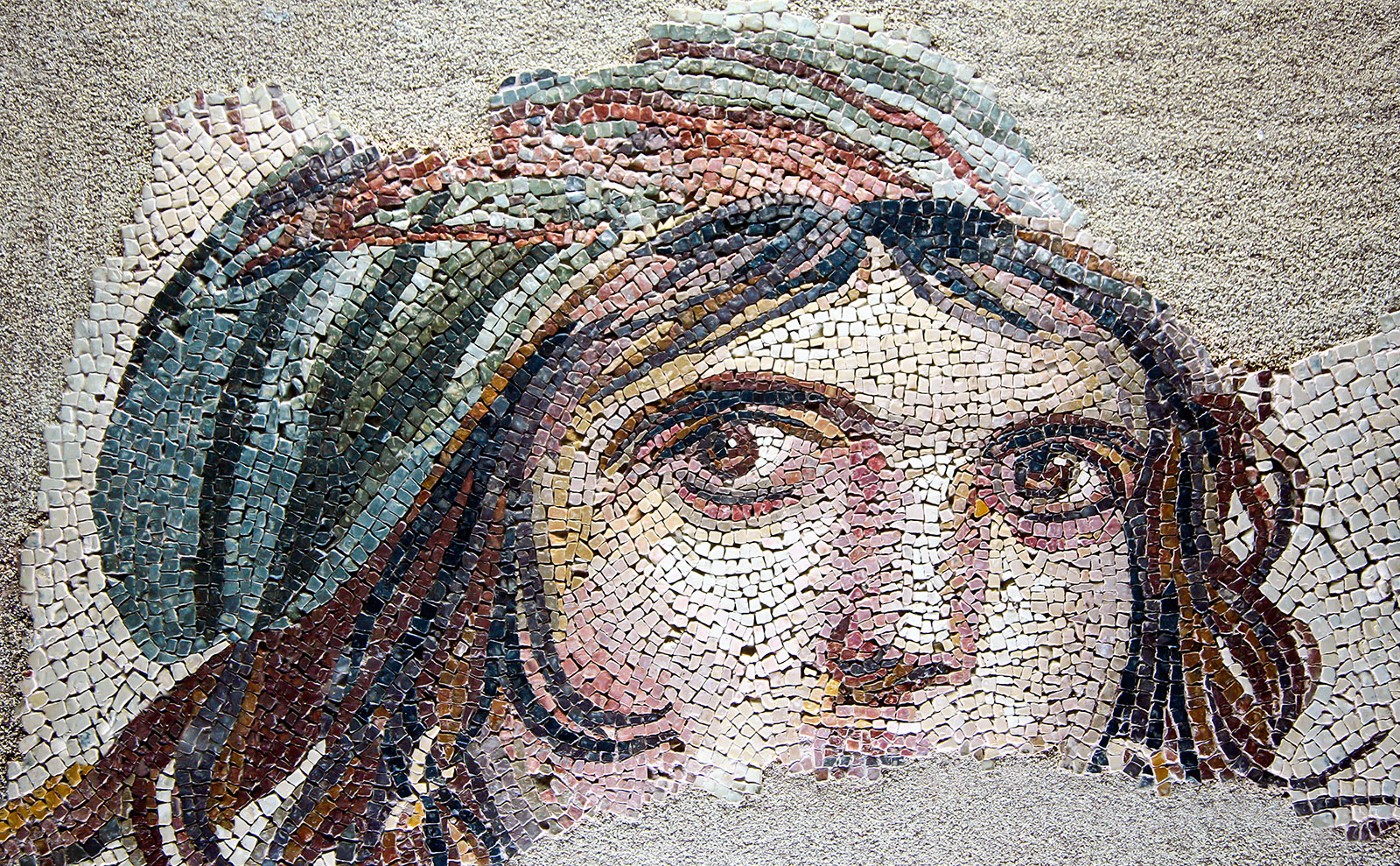 Zeugma Mosaics, Weird Reading, Crater Lake, 100 Best Mysteries & More: Endnotes 06 October
