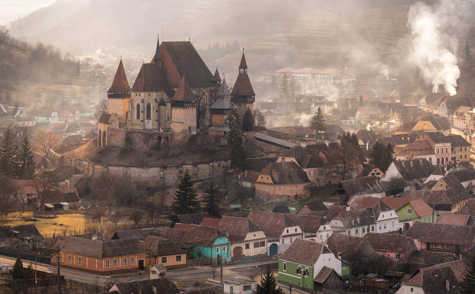 Transylvania, Reading+Empathy, Haunted House Novels, World Cuisine & More: Endnotes 27 October