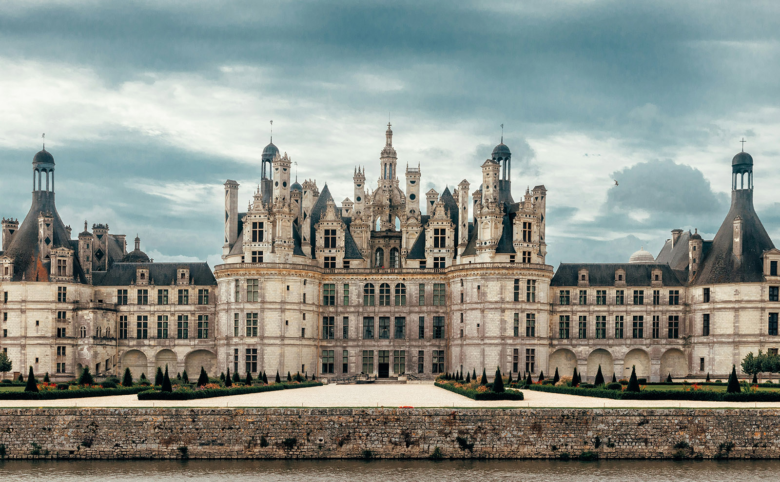 Château de Chambord, Haluski, Country House Stories, Booker Prize & More: Endnotes 22 March