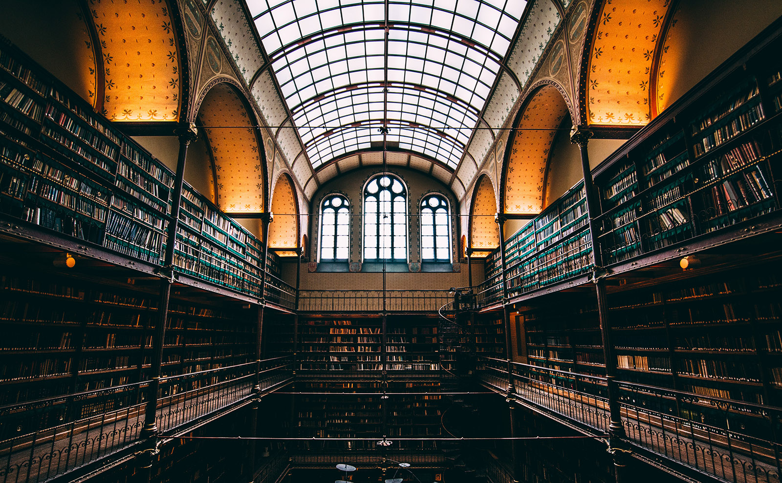 45 Awesome Instagram Accounts For People Who Love Libraries and Librarians